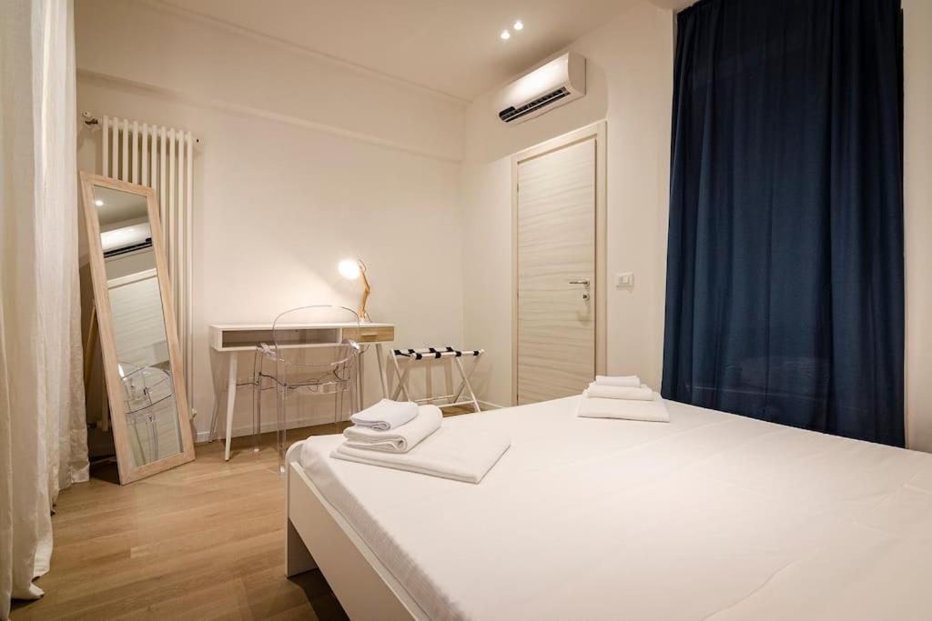 Del Riccio Home, In The Heart Of The City Bologna Exterior foto